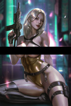 Load image into Gallery viewer, HEAT SEEKER COMBUSTION #4 - GUN HONEY (SHYGUYZ RISQUE TOPLESS VIRGIN VARIANT)